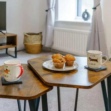 Barncroft: Dogs Welcome, Dog Care Services Offered Dom wakacyjny