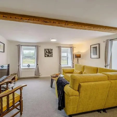 Barncroft: Dogs Welcome, Dog Care Services Offered Cockermouth